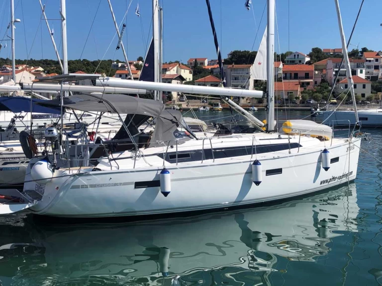 Huur Zeilboot met of zonder schipper Bavaria in Murter-Kornati