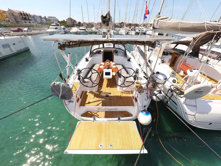 Bootverhuur Murter-Kornati goedkoop Cruiser 41S