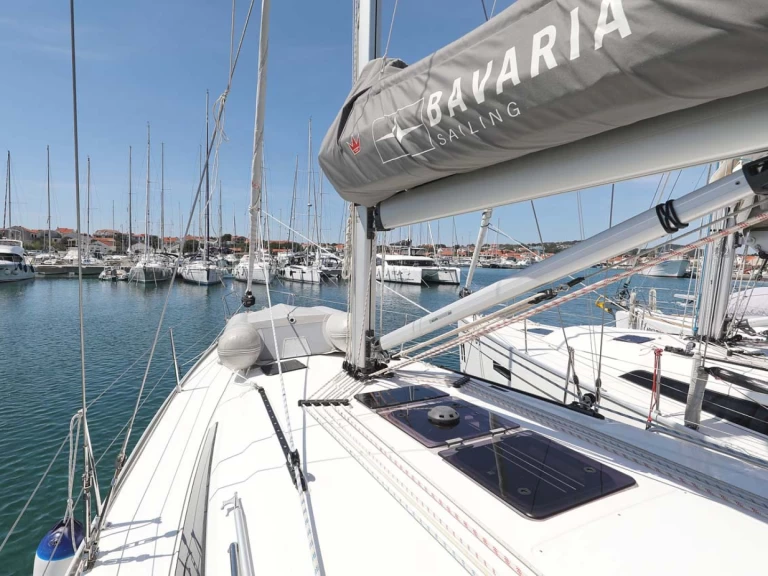 Verhuur Zeilboot in Murter-Kornati - Bavaria Cruiser 41S