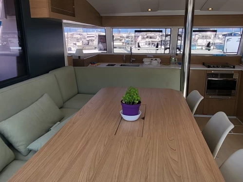 Catamaran te huur in Capo d'Orlando voor de beste prijs