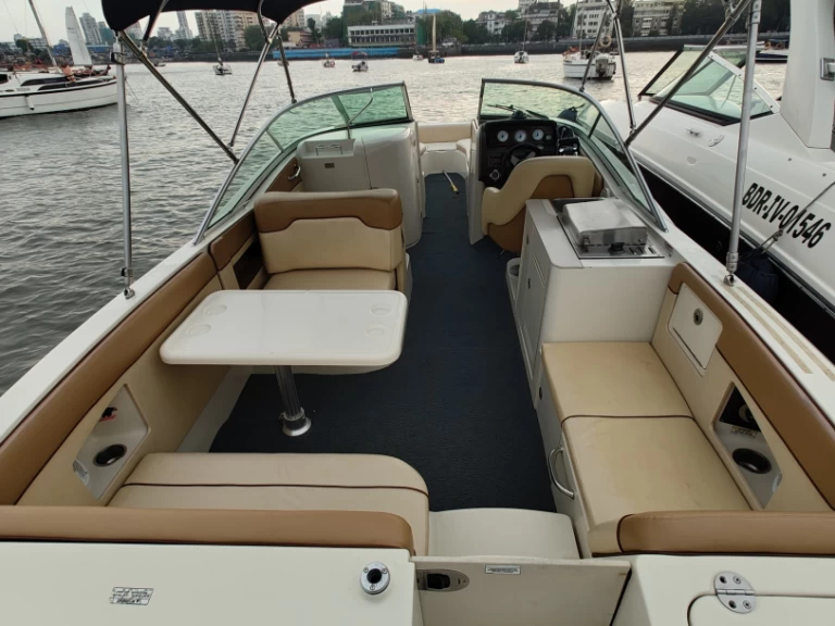 Bootverhuur Sea Ray Sea Ray SDX 290 in Mumbai via SamBoat