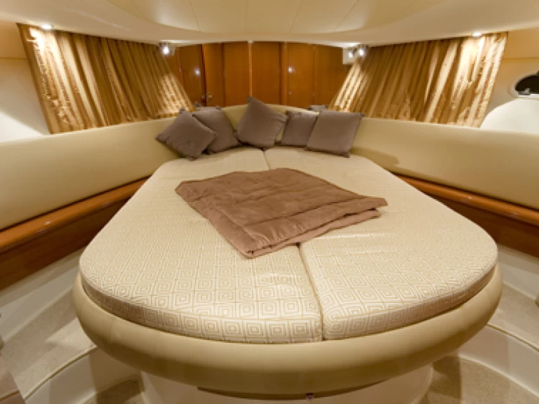 Bootverhuur Panaji goedkoop Prestige 36