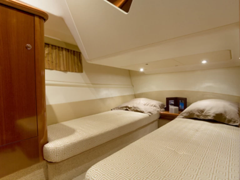 Verhuur Motorboot in Panaji - Prestige Prestige 36