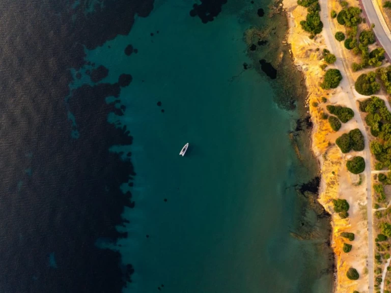 Huur Motorboot met of zonder schipper Axopar in Lagonisí