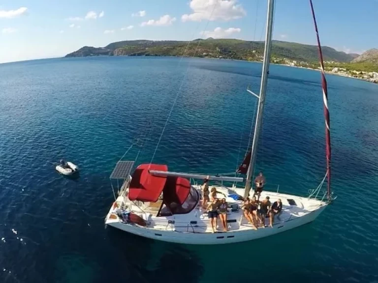 Huur een Bénéteau Oceanis 411 in Álimos