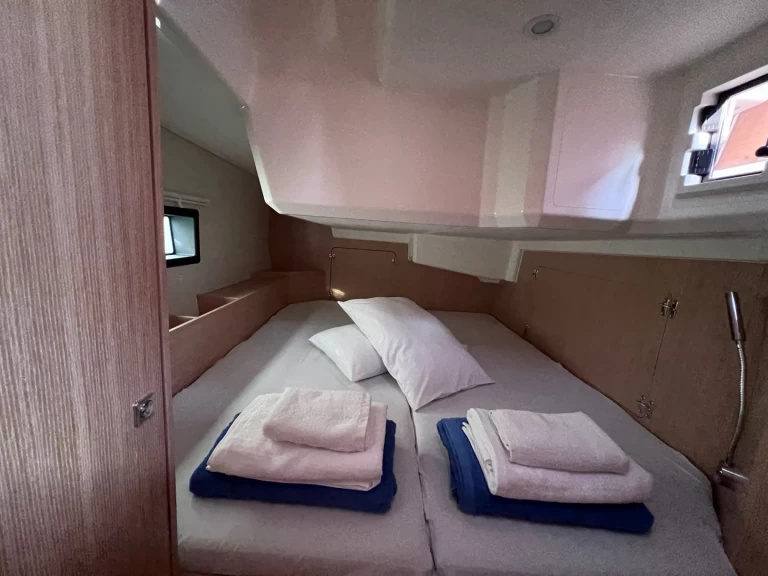 Huur Zeilboot met of zonder schipper Bavaria in Loutraki-Agioi Theodoroi