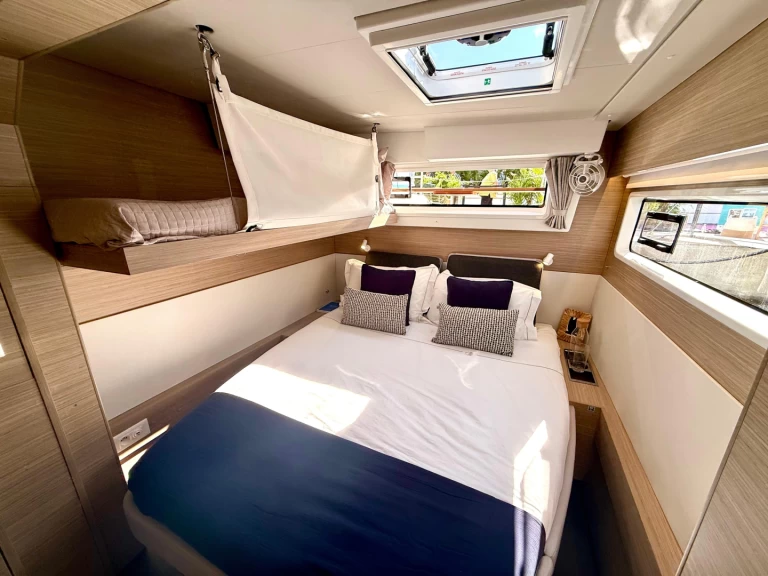 Catamaran te huur in Salerno voor de beste prijs