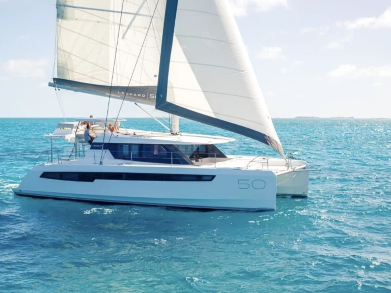 Catamaran te huur in Phuket Yacht Haven Marina voor de beste prijs