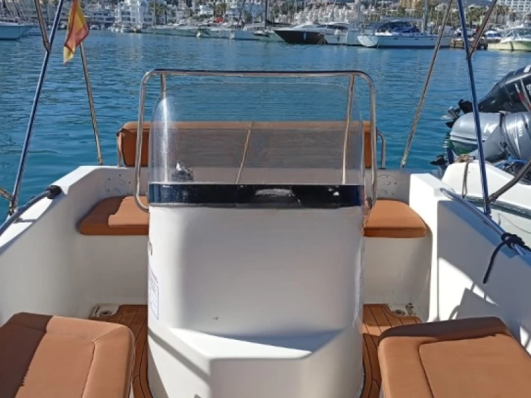 Huur Motorboot met of zonder schipper Mareti in Benalmádena