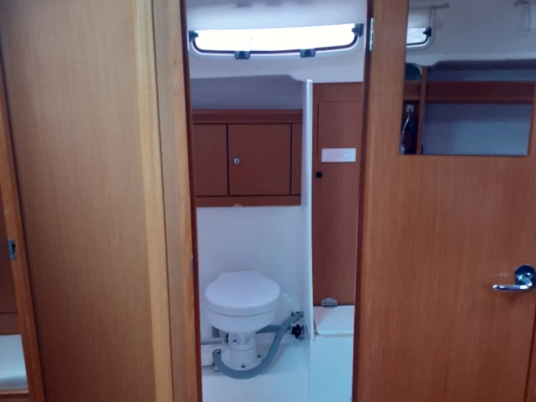 Bavaria Bavaria 43 Cruiser te huur van particulier of professional in Lefkáda