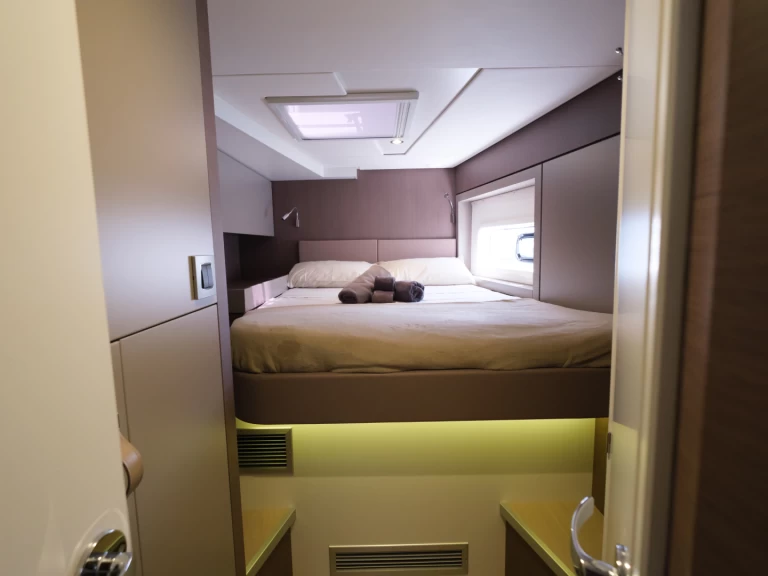 Catamaran te huur in Capo d'Orlando voor de beste prijs