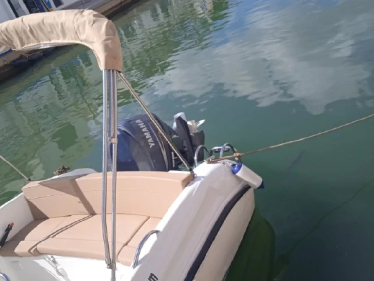 Jachthuur in Ciutadella de Menorca - polyeste yacht Marion 630 cabine via SamBoat