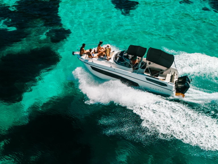 Verhuur Motorboot Karnic met vaarbewijs