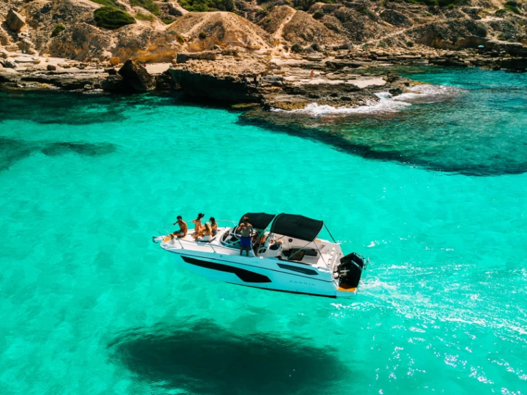 Bootverhuur Karnic SL800 in s'Arenal via SamBoat