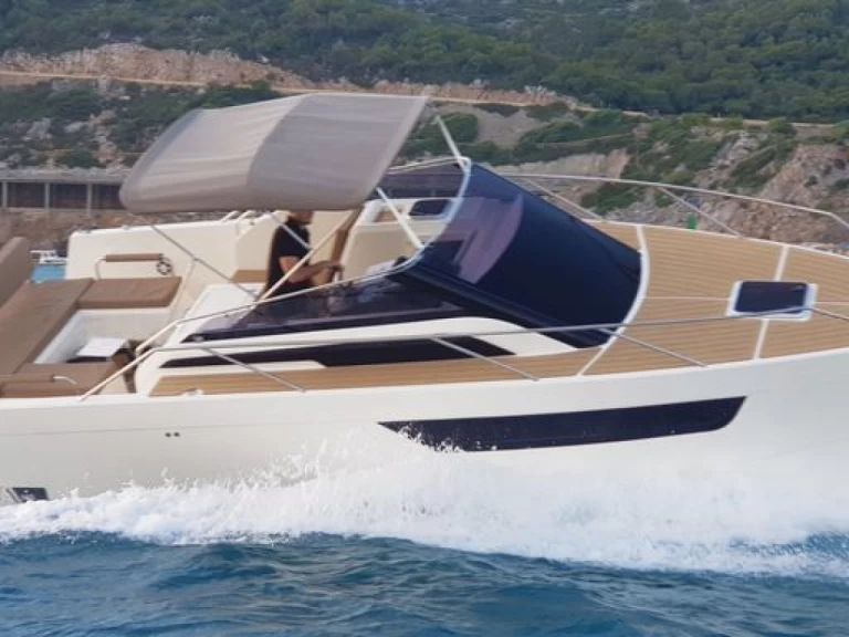 Nuva M9 CABIN te huur van particulier of professional in Cala d'Or