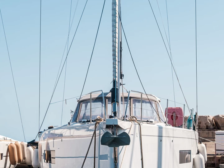 Bootverhuur Bénéteau Oceanis 60 in Hyères via SamBoat