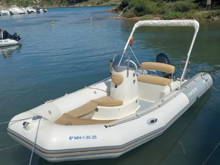 Bootverhuur Port d'Addaia (City) goedkoop Medline 500