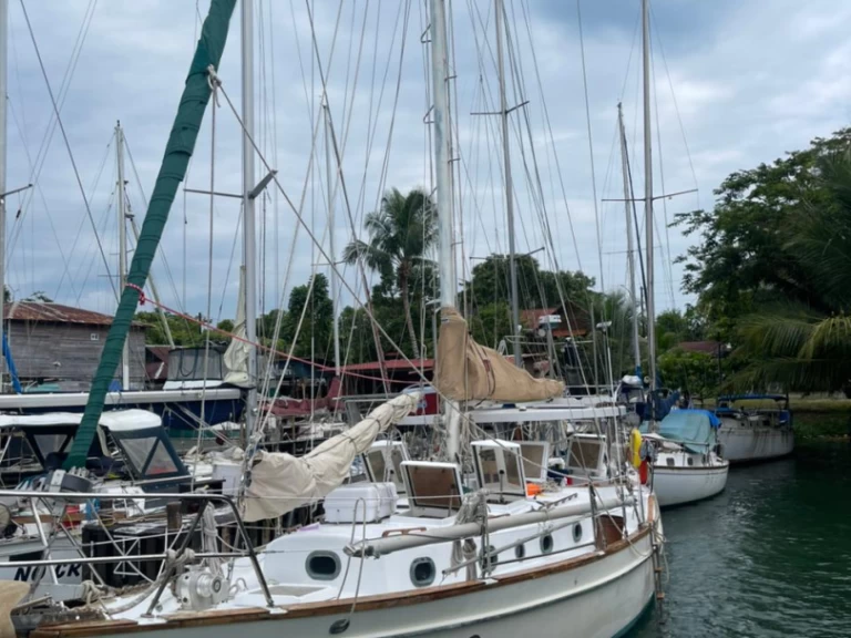 Bootverhuur Lívingston goedkoop Walkover 44