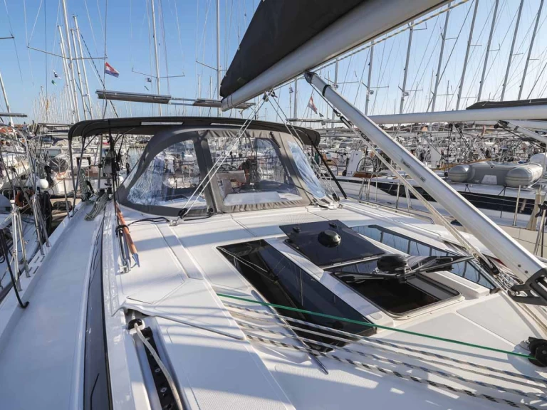 Verhuur Zeilboot in Murter-Kornati - Bavaria Bavaria C46