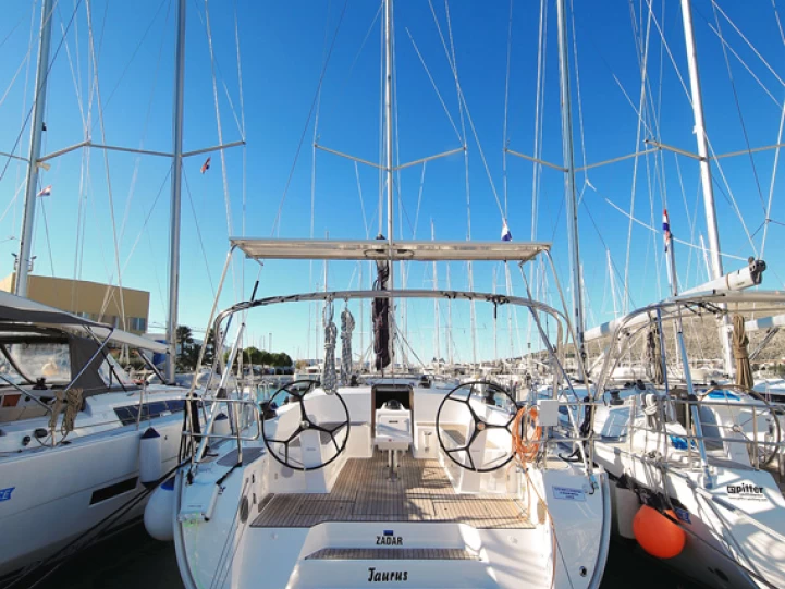 Jachthuur in Biograd na Moru - Bavaria Cruiser 46 via SamBoat