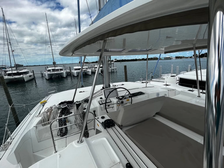 Huur een Lagoon Lagoon 46 in Road Town