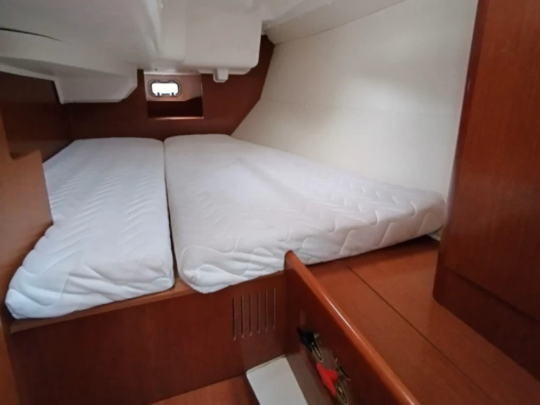 Verhuur Zeilboot in Saint-Quay-Portrieux - Bénéteau Oceanis 37