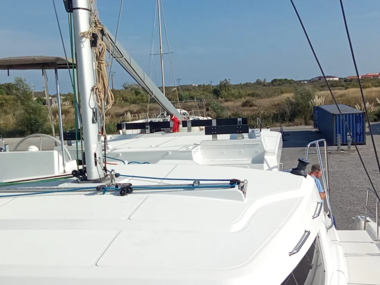 Catamaran te huur in Hyères voor de beste prijs