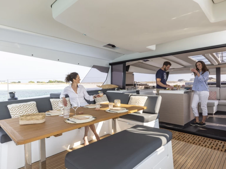 Bootverhuur Hyères goedkoop Aura 51