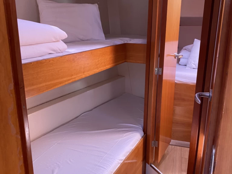 Huur een Hanse Hanse 430e in Pula