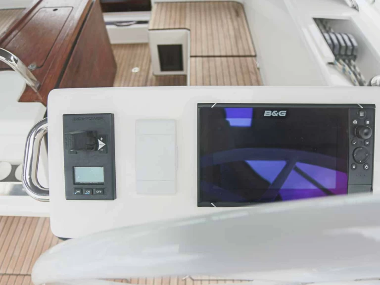 Huur een Bavaria Bavaria C45 in Gouviá