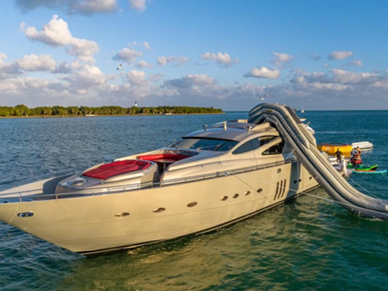 Huur Jacht met of zonder schipper Pershing in Miami Beach