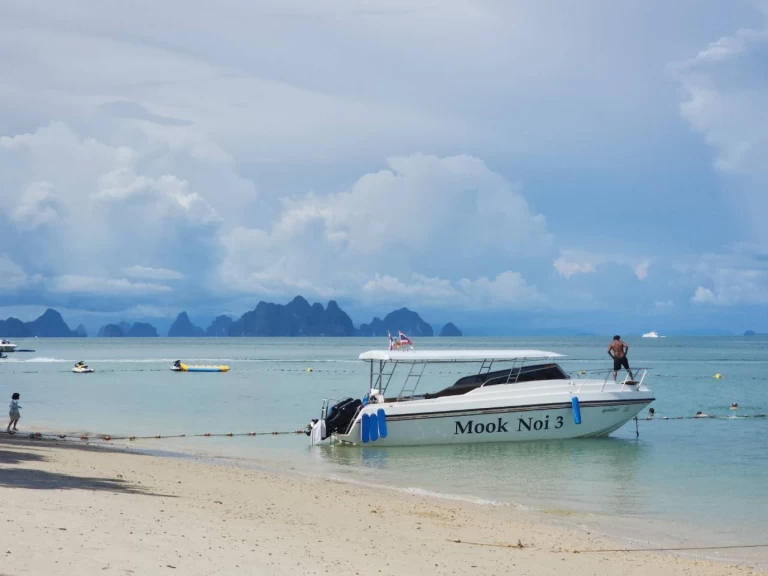 Verhuur Motorboot Custom met vaarbewijs