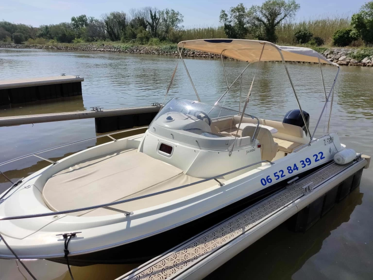 Jeanneau Cap Camarat 635 WA te huur van particulier of professional in Hyères