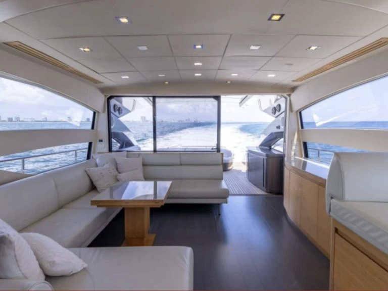 Verhuur Jacht in Miami - Pershing Wind