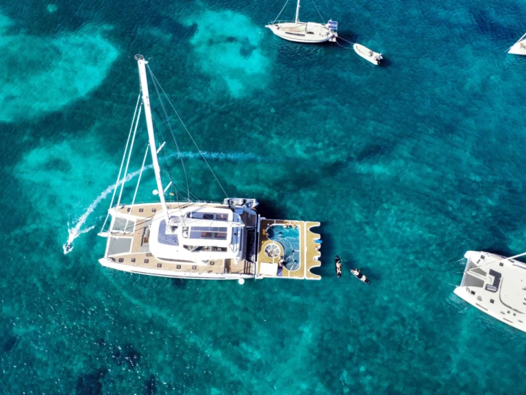 Bootverhuur Lagoon Triwing Endor in Kroatië via SamBoat