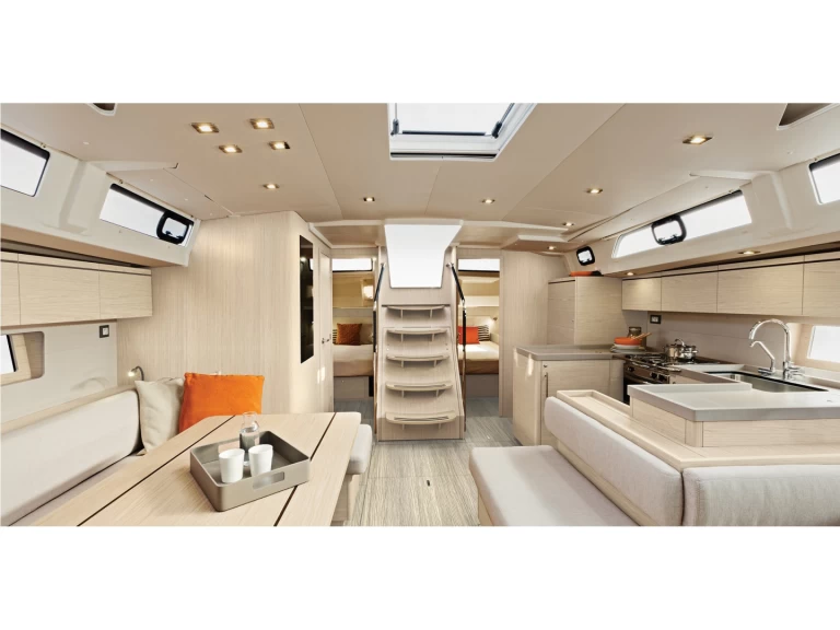 Huur een Bénéteau Oceanis 51.1 in Gouviá