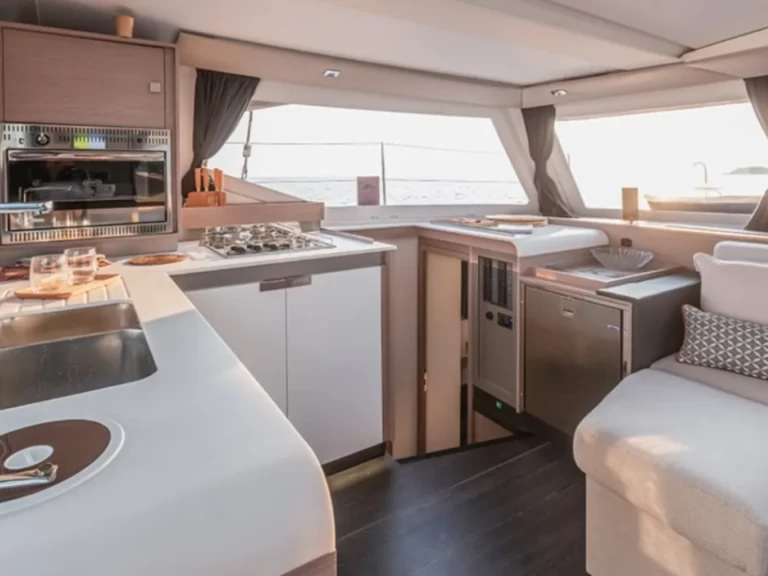 Verhuur Catamaran in Pálairos - Fountaine Pajot Isla 40