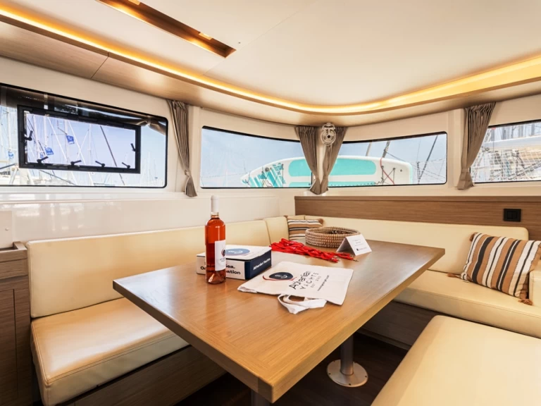 Bootverhuur Lagoon Lagoon 46 in Rhodes (City) via SamBoat