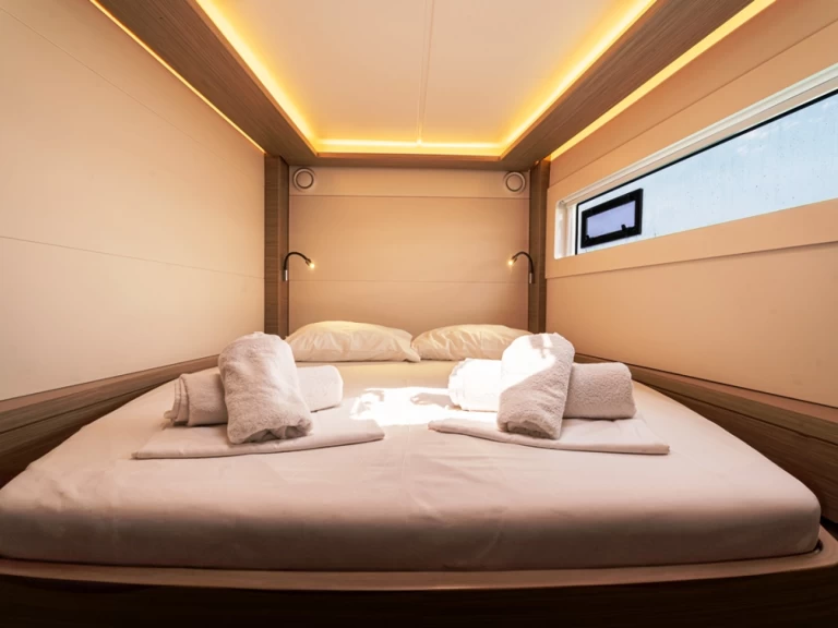 Huur Catamaran met of zonder schipper Lagoon in Rhodes (City)