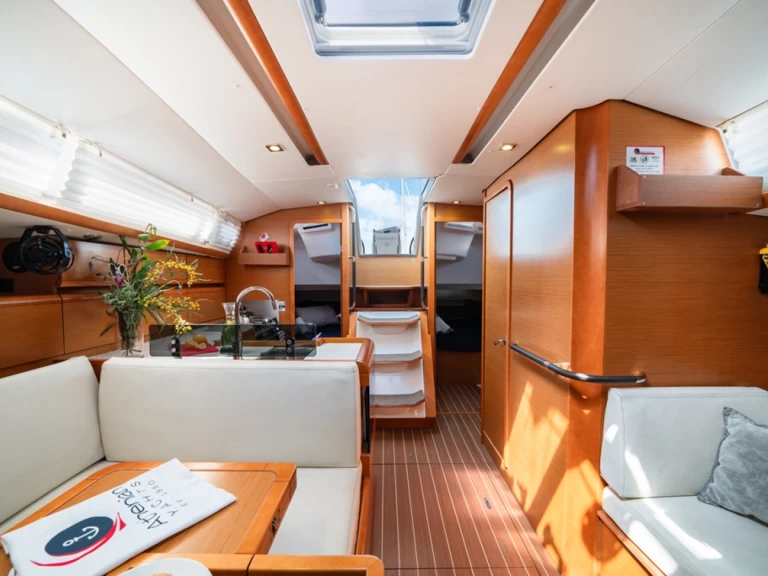 Huur Zeilboot met of zonder schipper Jeanneau in Lávrio