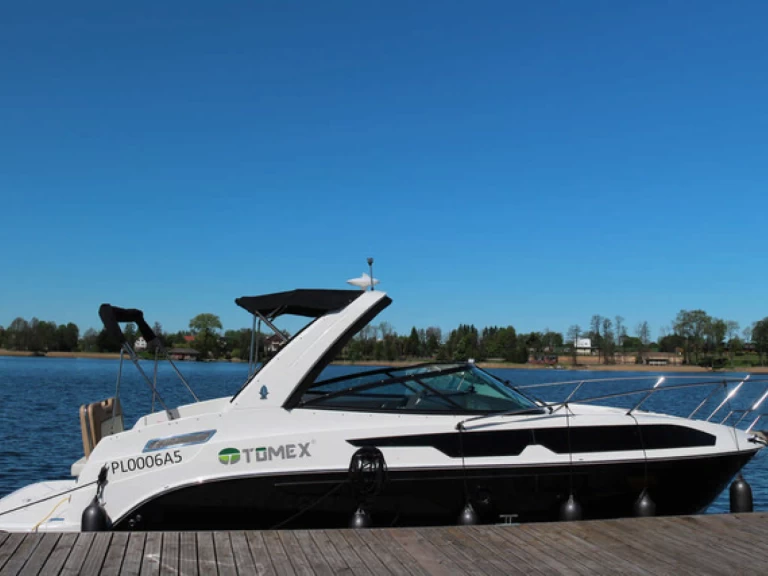 Motorboot te huur in Górkło voor de beste prijs