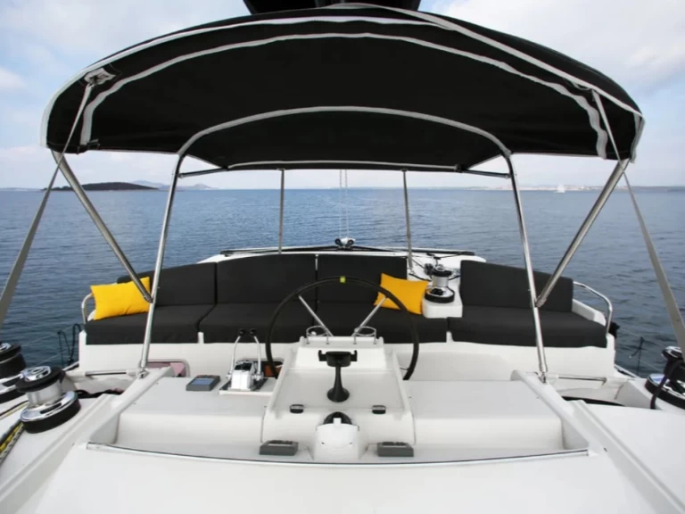 Bootverhuur Lagoon Lagoon 440 in San Pedro del Pinatar via SamBoat