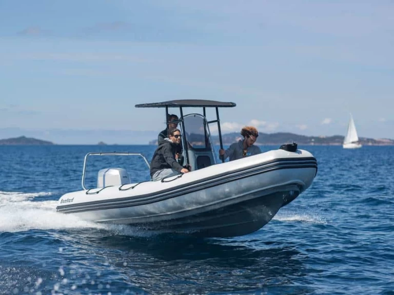 Jachthuur in Arzon - 7 BOMBARD EXPLORER 600 NEO via SamBoat