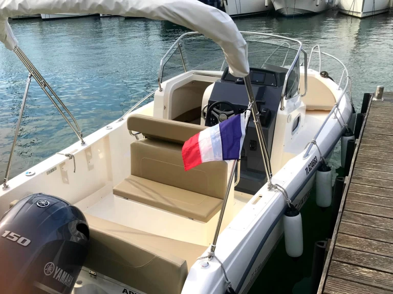 Huur Motorboot met of zonder schipper Capelli in Arzon