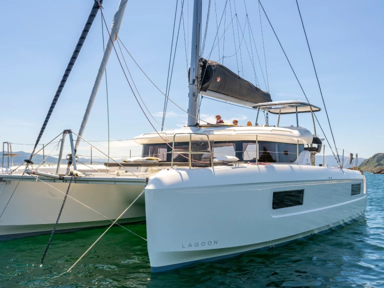 Huur Catamaran met of zonder schipper Lagoon in Pointe-à-Pitre