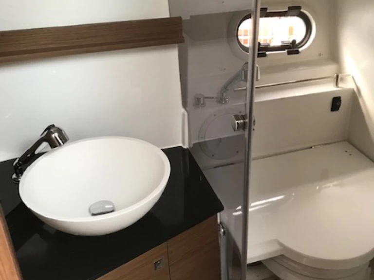 Jeanneau Cap Camarat 9.0 WA te huur van particulier of professional in Alcocéber