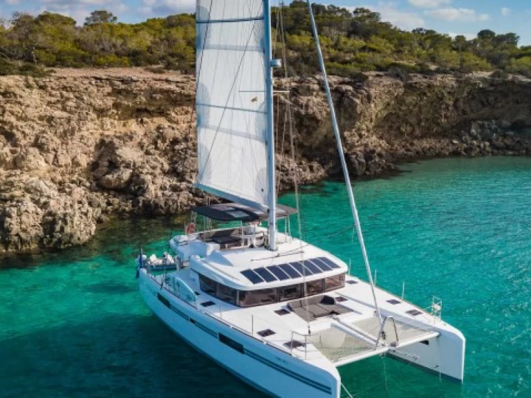 Bénéteau Lagoon 52 te huur van particulier of professional in Bonifacio