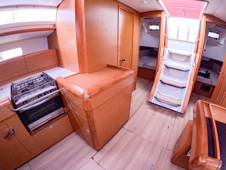 Verhuur Zeilboot Jeanneau met vaarbewijs