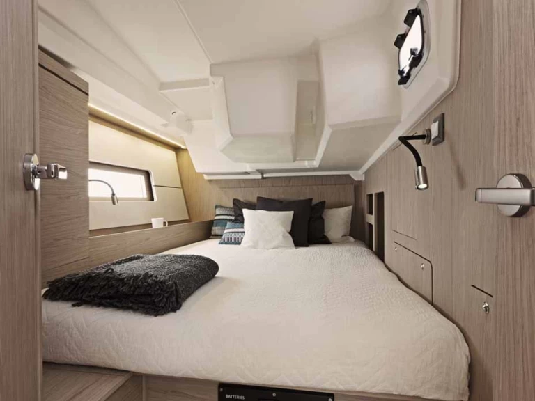 Bénéteau Oceanis 46.1 te huur van particulier of professional in Tropea