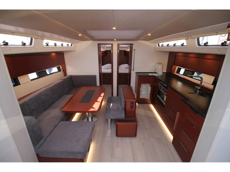 Bootverhuur Álimos goedkoop Hanse 460